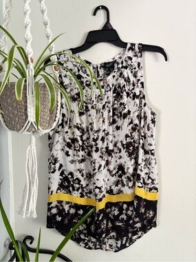 Simply Vera Vera Wang Black, White & Yellow Floral Print Sleeveless Camisole